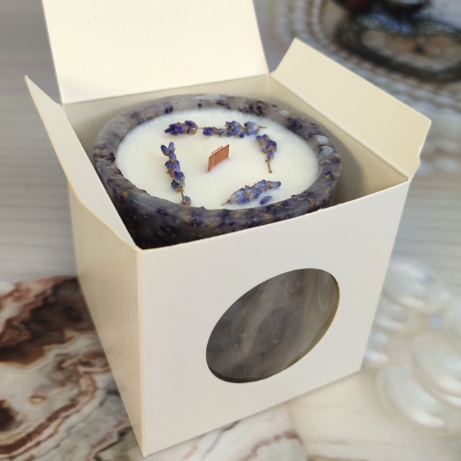 Лавандовая свеча в коробке
