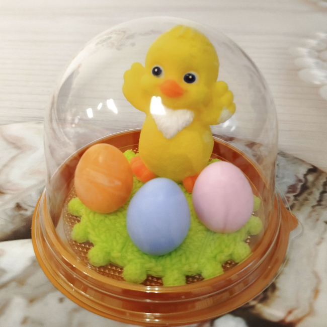 цыплёнок и яйца на пасху