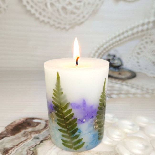 Парафиновая свеча папоротник