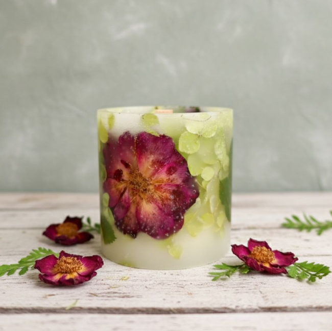 красота с шиповником