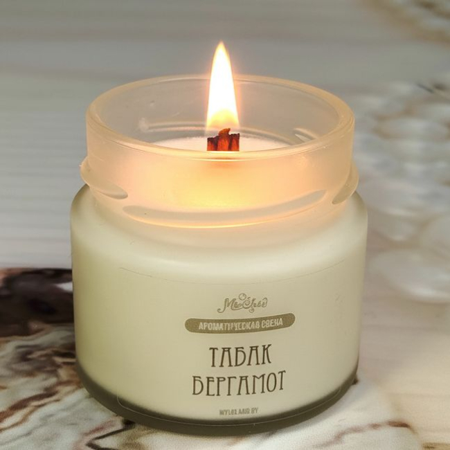 свеча табак-бергамот