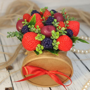 Мыльно-ягодный букет