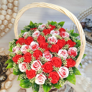 35 мыльных роз в корзине