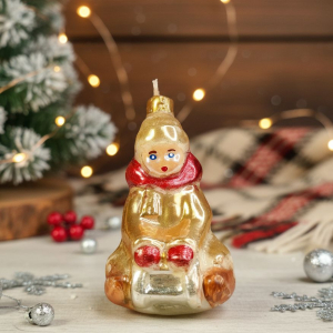 Мальчик на санках из СССР